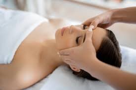 Layanan Full Body dan Totok Wajah Spa Cantika